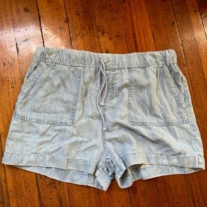 Lightweight denim shorts